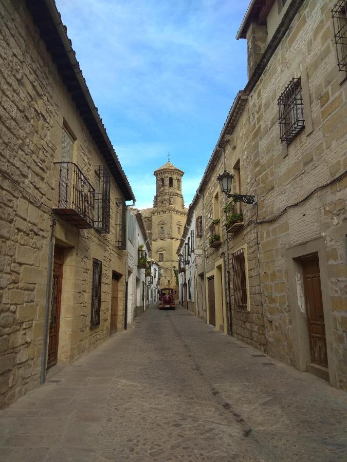 Arco De Villalar Baeza Exteriör bild
