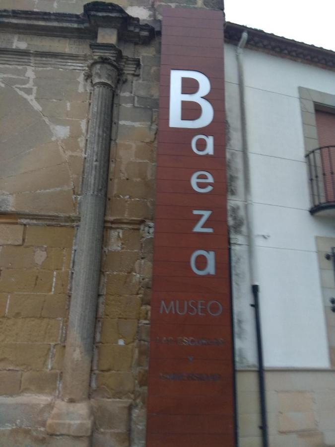 Arco De Villalar Baeza Exteriör bild
